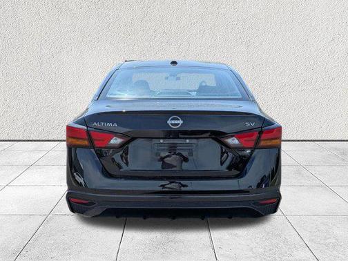 Super Black 2024 Nissan Altima 2.5 SV