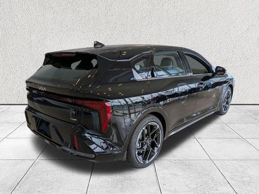 Aurora Black Pearl 2026 Kia K4 GT-Line