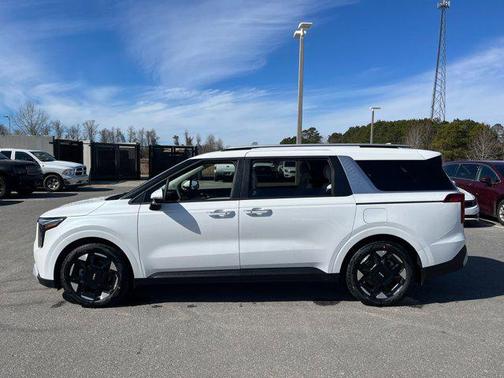 2026 Kia Carnival EX