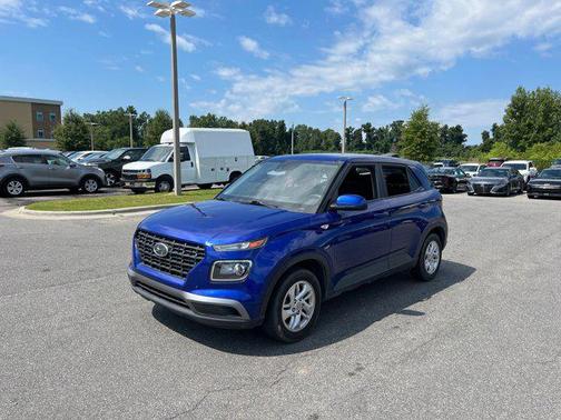 2021 Hyundai VENUE SE