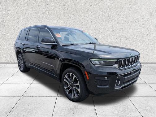 Diamond Black Crystal Pearlcoat 2021 Jeep Grand Cherokee L Overland