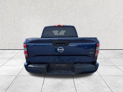 Deep Blue Pearl 2022 Nissan Frontier SV