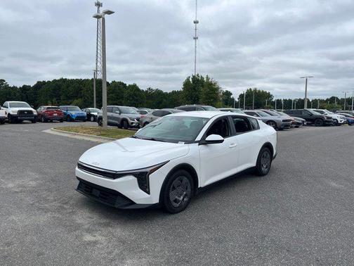 2025 Kia K4 LX