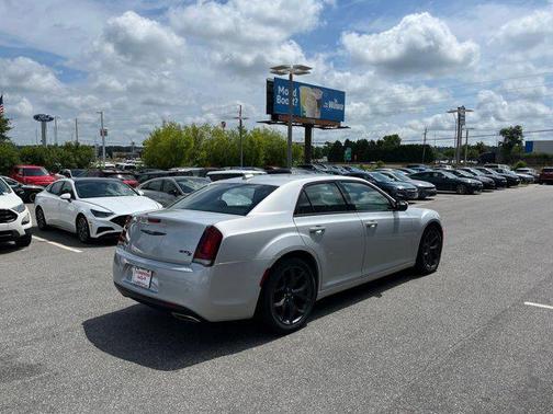 2021 Chrysler 300 S