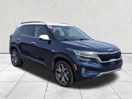 Dark Ocean Blue/White Roof 2023 Kia Seltos SX Turbo