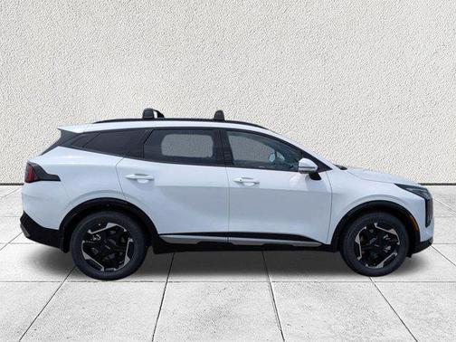 Glacial White Pearl 2026 Kia Sportage SX