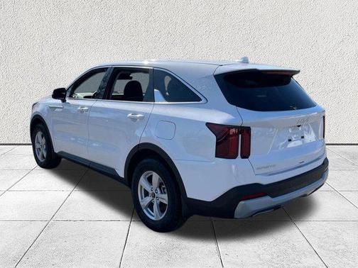 Glacial White Pearl 2026 Kia Sorento LX