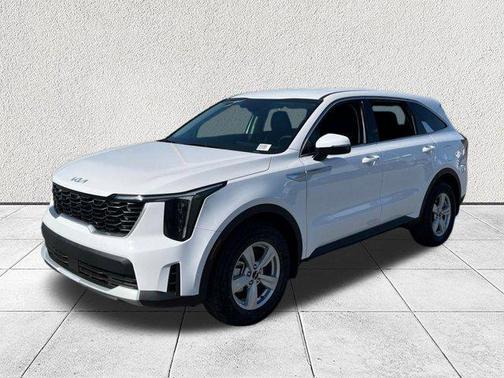 Glacial White Pearl 2026 Kia Sorento LX