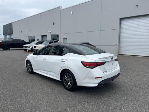 2021 Nissan Sentra SR