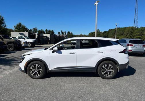 2025 Kia Sportage EX