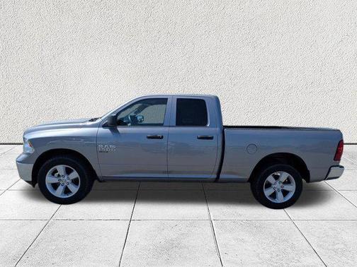 Billet Silver Metallic Clearcoat 2024 RAM 1500 Classic SLT