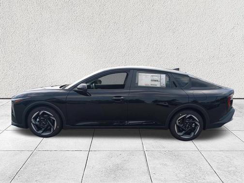 Aurora Black Pearl 2026 Kia K4 EX