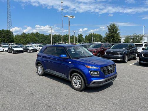 2021 Hyundai VENUE SE