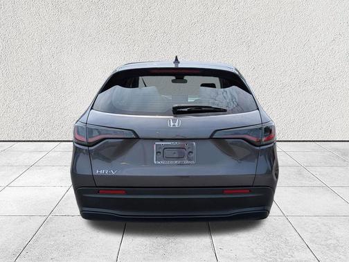 Modern Steel Metallic 2024 Honda HR-V LX