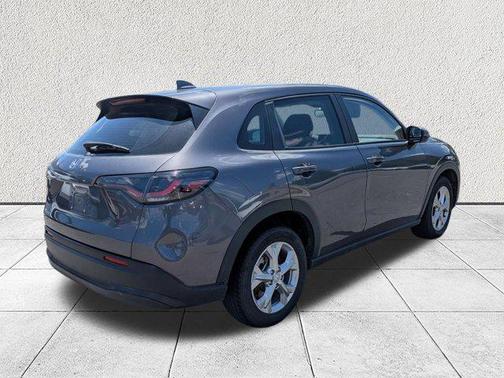 Modern Steel Metallic 2024 Honda HR-V LX