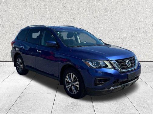2019 Nissan Pathfinder S