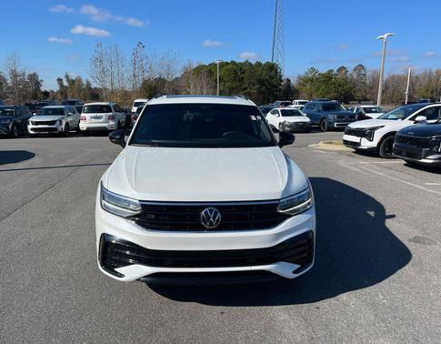 2022 Volkswagen Tiguan 2.0T SE R-Line Black 4MOTION