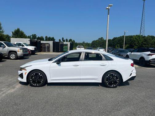 2022 Kia K5 GT-Line