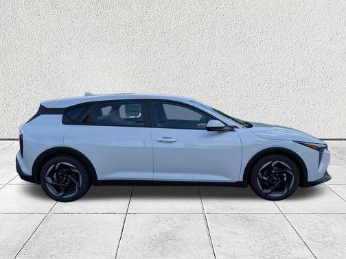 Snow White Pearl 2026 Kia K4 EX