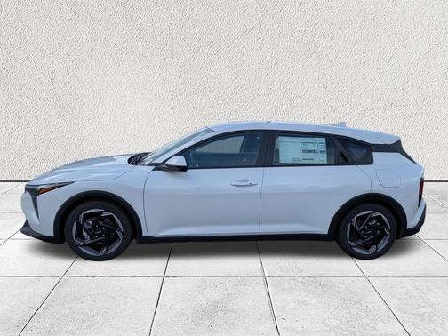 Snow White Pearl 2026 Kia K4 EX