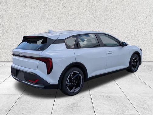Snow White Pearl 2026 Kia K4 EX