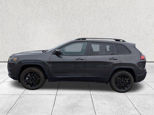 Granite Crystal Metallic Clearcoat 2023 Jeep Cherokee Altitude