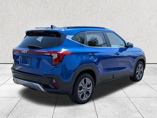 Neptune Blue 2024 Kia Seltos S