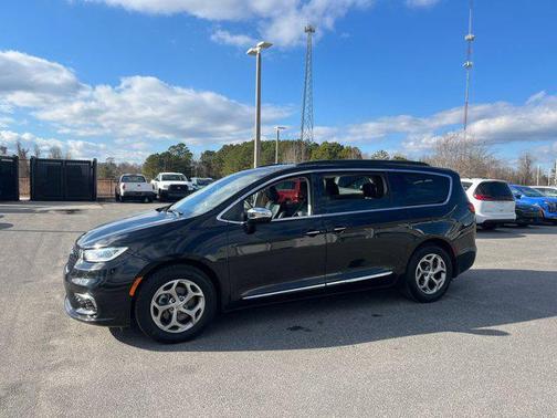 2023 Chrysler Pacifica Limited