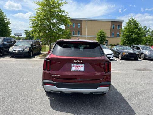 2025 Kia Sorento LX