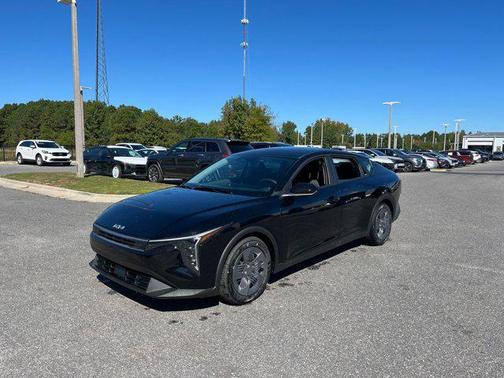 2025 Kia K4 LX