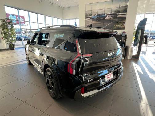 2026 Kia EV9 GT-Line