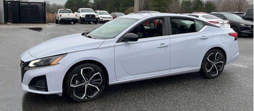 2024 Nissan Altima SR FWD