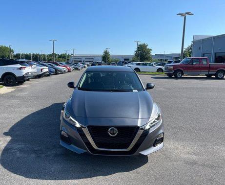 2020 Nissan Altima SR FWD