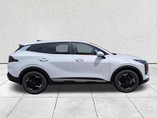 Glacial White Pearl 2026 Kia Sportage EX