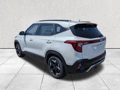 Snow White Pearl 2026 Kia Seltos S