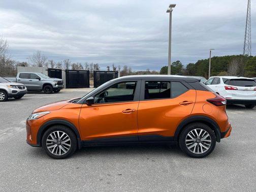 2023 Nissan Kicks SV