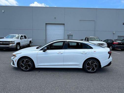 2025 Kia K5 GT-Line