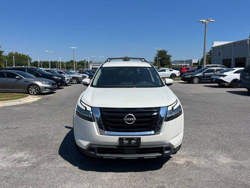 2022 Nissan Pathfinder SV 2WD