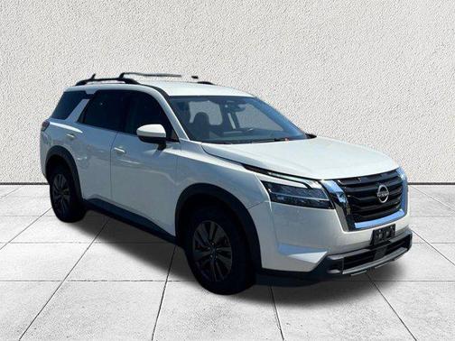 2022 Nissan Pathfinder SV 2WD