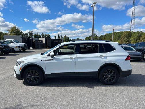 2024 Volkswagen Tiguan 2.0T SE 4MOTION