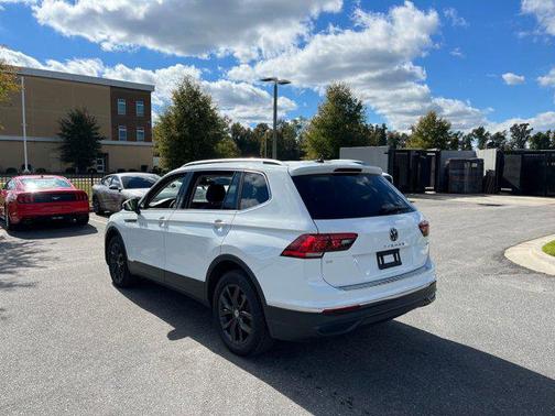 2024 Volkswagen Tiguan 2.0T SE 4MOTION