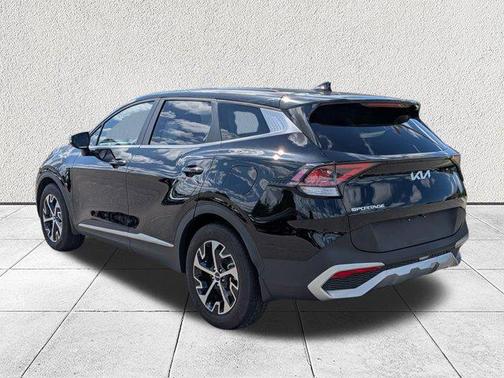 Ebony Black 2024 Kia Sportage EX