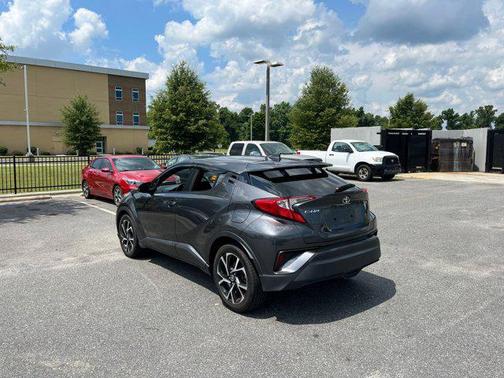 2021 Toyota C-HR XLE