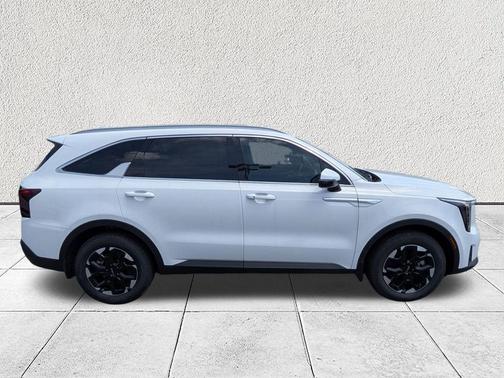 Glacial White Pearl 2026 Kia Sorento S