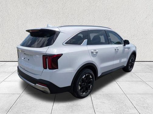 Glacial White Pearl 2026 Kia Sorento S