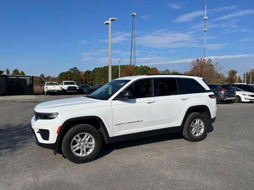 2023 Jeep Grand Cherokee Laredo