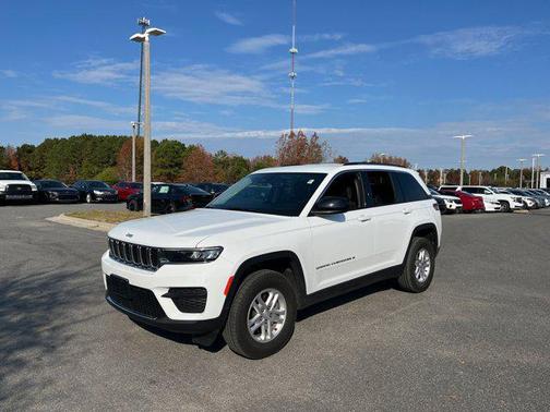 2023 Jeep Grand Cherokee Laredo