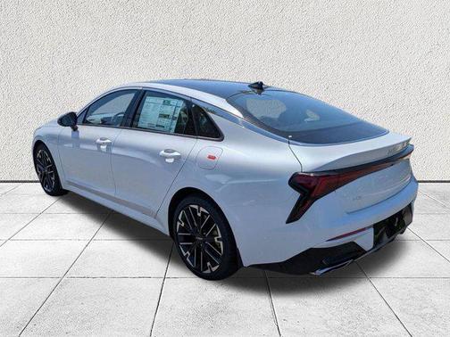 Snow White Pearl 2026 Kia K5 GT