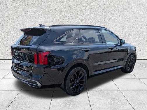 Ebony Black 2022 Kia Sorento SX