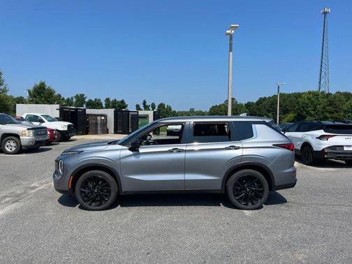 2024 Mitsubishi Outlander SE Black Edition S-AWC